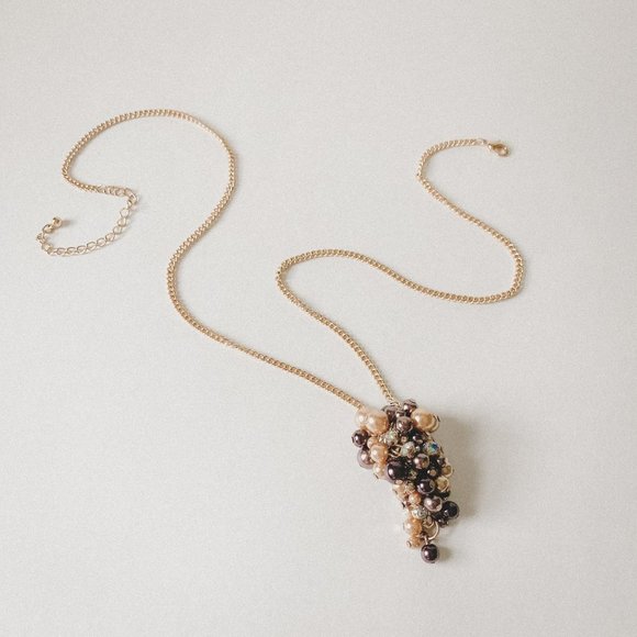 Pearl Grape Bunch Cluster Pendant Chain Necklace - Picture 3 of 10